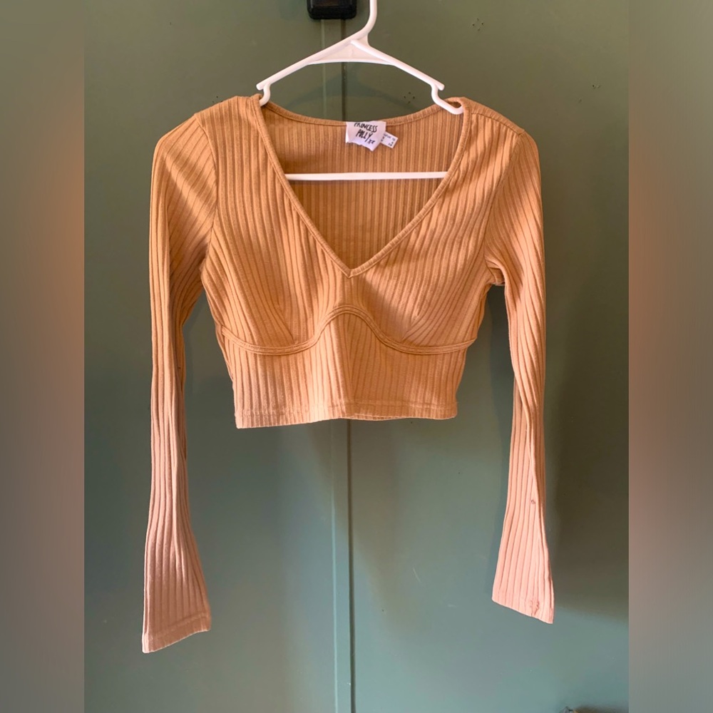 Princess Polly crop top! Women’s size small. Super cute for any occasion!